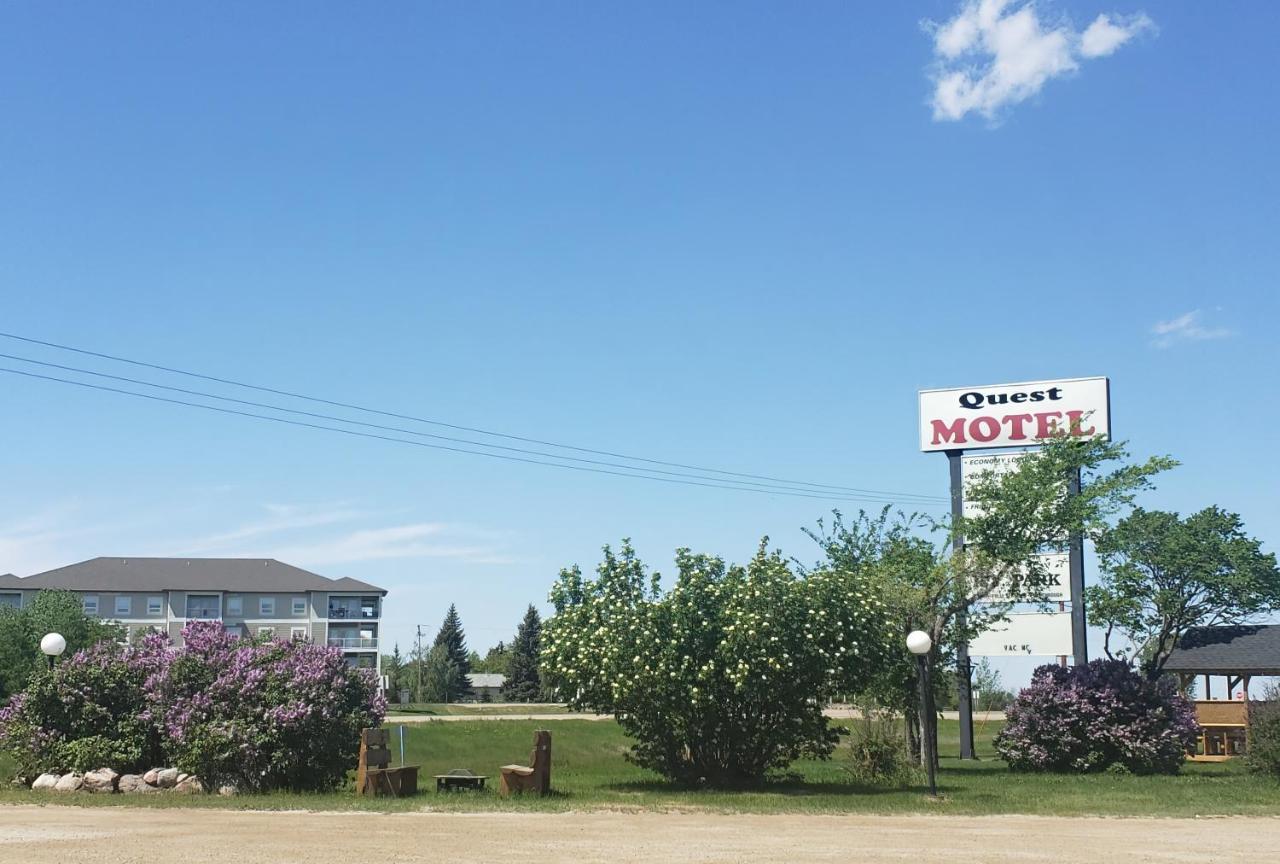 Quest Motel Whitewood Exterior photo